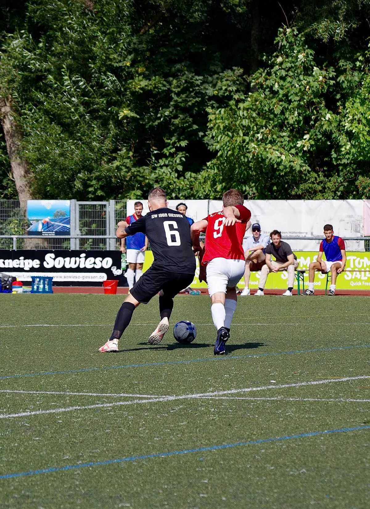Leon Noel Konrad beim Fußballspiel auf einem Sportplatz in Gießen